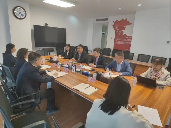 大华管帐师事务所执行总裁 杨晨辉博士到访集团